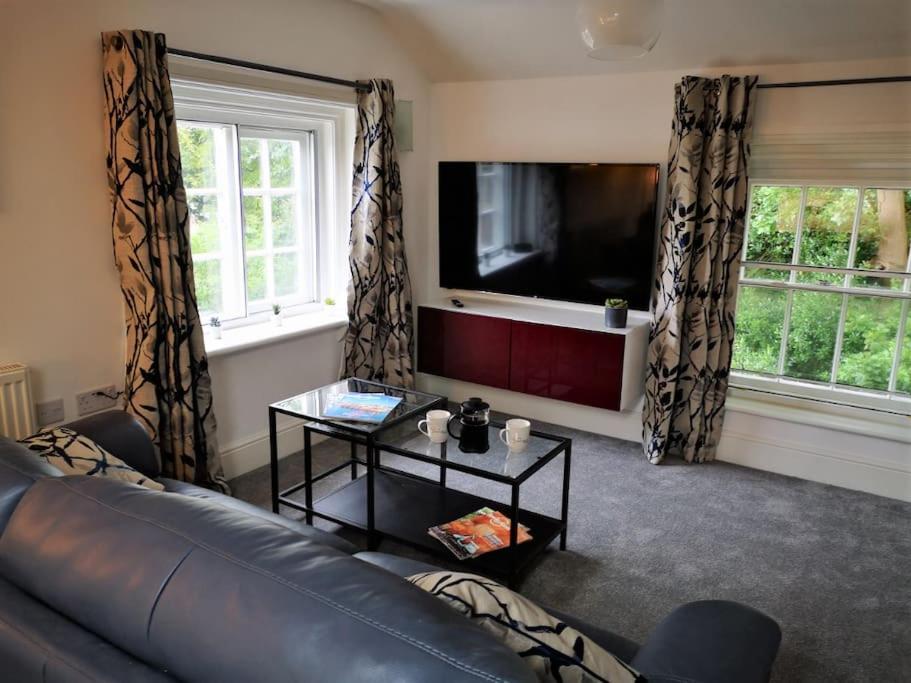 Welcoming Luxury In A Grade II Listed Building Chester Exterior foto